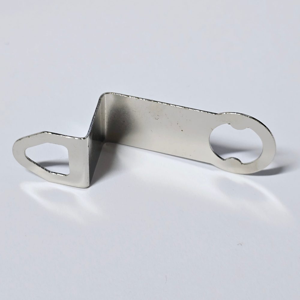 Kovový závěs HRC na hodinové strojky řízené signálem